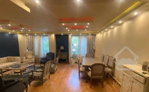 ۱۵۵ متر ۳ خواب( ۳ جهت نور ) ۳ پارکینگ (سند تکبرگ )