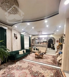 آپارتمان مستقل طبقه اول ۱۱۰ متری گلستان استخر