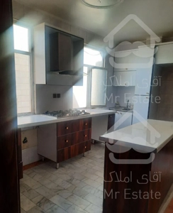 آپارتمان خوش نقشه. کیهان..