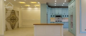 195متر+100مترحیاط،اول هاشمیه،صفر،معاوضه