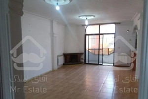 تک واحدی خیابان تهران کوچه زند(روبروی پارک بادی )