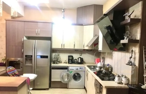 آپارتمان۱۱۰متری واقعادر هنرستان فول رهن کامل