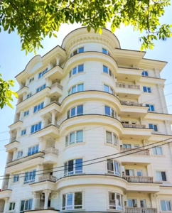 سازه‌ای خاص و اعیان نشین /معماری کلاسیک در طالقانی