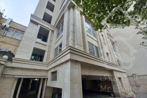 ۱۳۵متر ۳خواب طبقه۸// برج باغ // ابتدای نیاوران