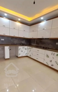 آپارتمان۱۴۲ متری سه خواب«*بانک املاک نــبض شــهر*»