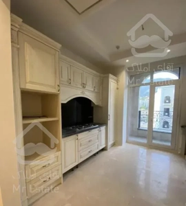 آپارتمان ۲۱۰ متر واقع در فرمانیه شرقی