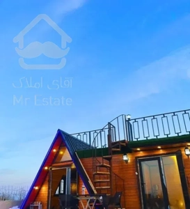 ویلاسوئیسی دارای پنل خورشیدی محوطه سازی شده/ساحلی