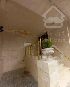 ۱۱۰ متر ۲ خواب/یکساله/رو به آفتاب/سالن پرده خور