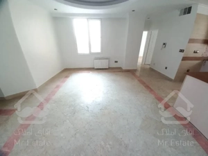 ۷۶ متر « آکواریوم » فردوس شرق/ ۸ ساله