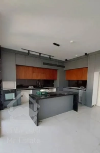 ۱۴۰متری/تک واحدی/اوایل حافظ/نوساز/بدون تکرار