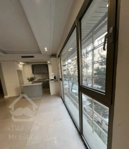 ۱۲۲متر۲خواب/شهرک غرب۸واحدی نوساز/۲پارکینگ سندی