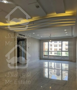 ۹۲ متر/۲خواب/ غرق نور/در حد کلیدنخورده