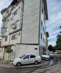 آپارتمان طبقه اول بابل ایستگاه آمل پاسداران۲۷