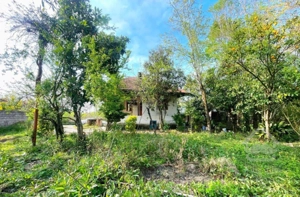 خانه ویلایی سرسبز ۵۵۰ متر فضای دلنشین زیبا