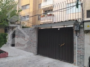 آپارتمان مسکونی واقع در سهروردی شمالی