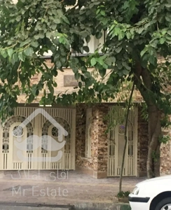 بالاتر ازمیدان ونک ١٤٨ متر ٣ خوابه