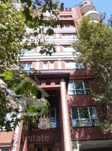 ۲۱۵ متر سه خواب دو قدمی بازار سنتی تجریش