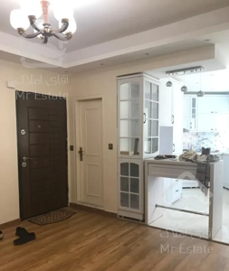 77 متر برج قائم ، سند تک برگ