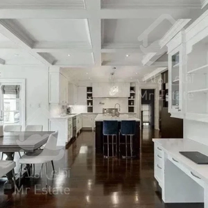 ۶۳۹ متر در نیاوران مشاعات هتلینگ تراس گاردن