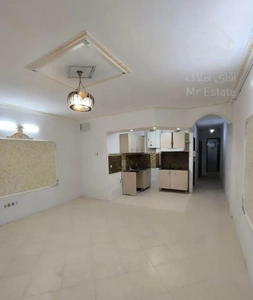 ۶۵ متر طبقه اول .حاشیه با پارکینگ اختصاصی