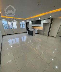 ۱۱۷ متر / ۳ خواب / تکواحدی / اعیانی نشین