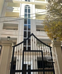 ۱۴۵متر ۳خوابه   شمال مرزداران  نوساز