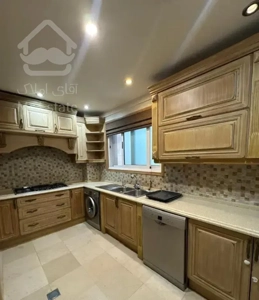 فرشته  ۱۵۰ متری، ۳خواب، فول طبقه پنجم