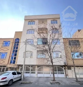 جلال ۶۴ دو خواب ۸۰ متر سرجلو آزادشهر