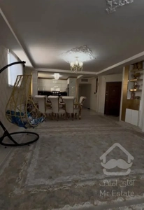 اپارتمان سه خواب/کم واحد/شیک