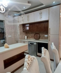 تک واحدی سه خوابه با فضای دو پارکینگ