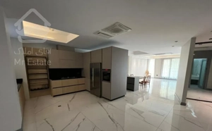 ۲۴۱ متر/۳ خوابه /هدایت/فول نوسازی شده