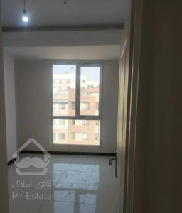 115متر /نوساز/فول امکانات