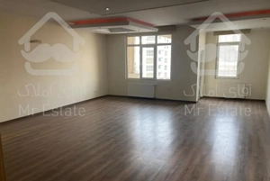 آپارتمان،۱۴۶متر،سه‌خواب،اراج