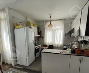 آپارتمان نقلی درختی