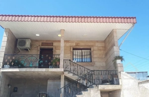 فروش خانه ویلایی دو واحد دونبش( طالقانی محله)