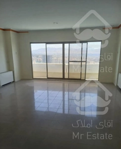 آپارتمان ۱۱۰‌متر یک خوابه شهرک امید