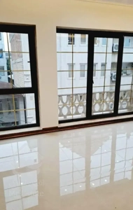 آپارتمان ۲۰۰ متری تک واحدی خ کوچکسرا  / شقایق