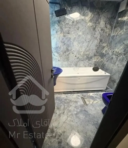 آپارتمان ۱۳۰ متر اندرزگو