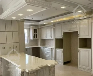 195 متر   میدان اسبی