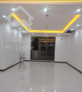 ۱۰۶ متر دوخوابه اردستانی / شیک