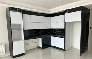 آپارتمان خوش ساخت و خوش قیمت با دو بالکن