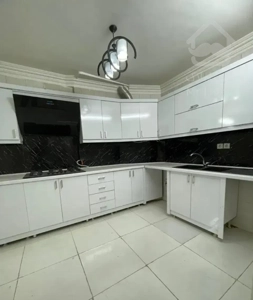 آپارتمان ۱۲۰متری اوایل هاشمیه /لاله)وکیل آباد