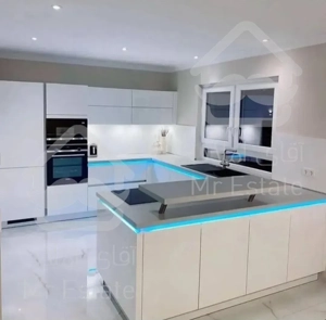 فروش ۴۲ متر ۱ خواب ، خ آزادی ، خوش نقشه