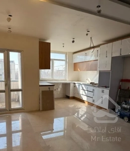 ۹۵ متر نوساز  شهید عراقی/مناسب سرمایه گذاری