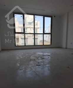 ۱۰۰ متر / نوساز / اقبال