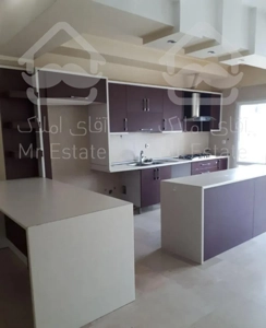 130متر در 2طبقه /جمالزاده شمالی