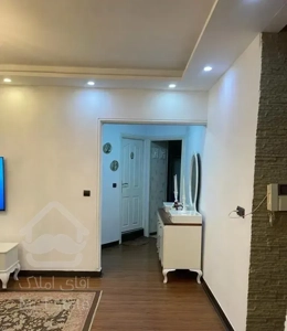 فروش آپارتمان طبقه اول خ تهران