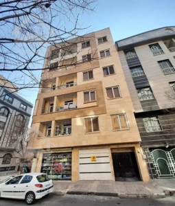 ۸۲ متر فول امکانات خوش نقشه رو به آفتاب اباذر