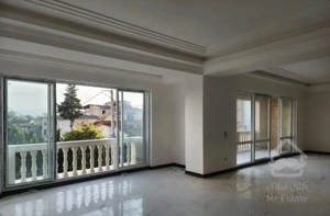 ۲۱۰ متر تکواحد در کریم آباد