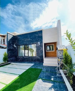 ویلافلت حیاط دار/220متر/سندتک برگ جنگلی